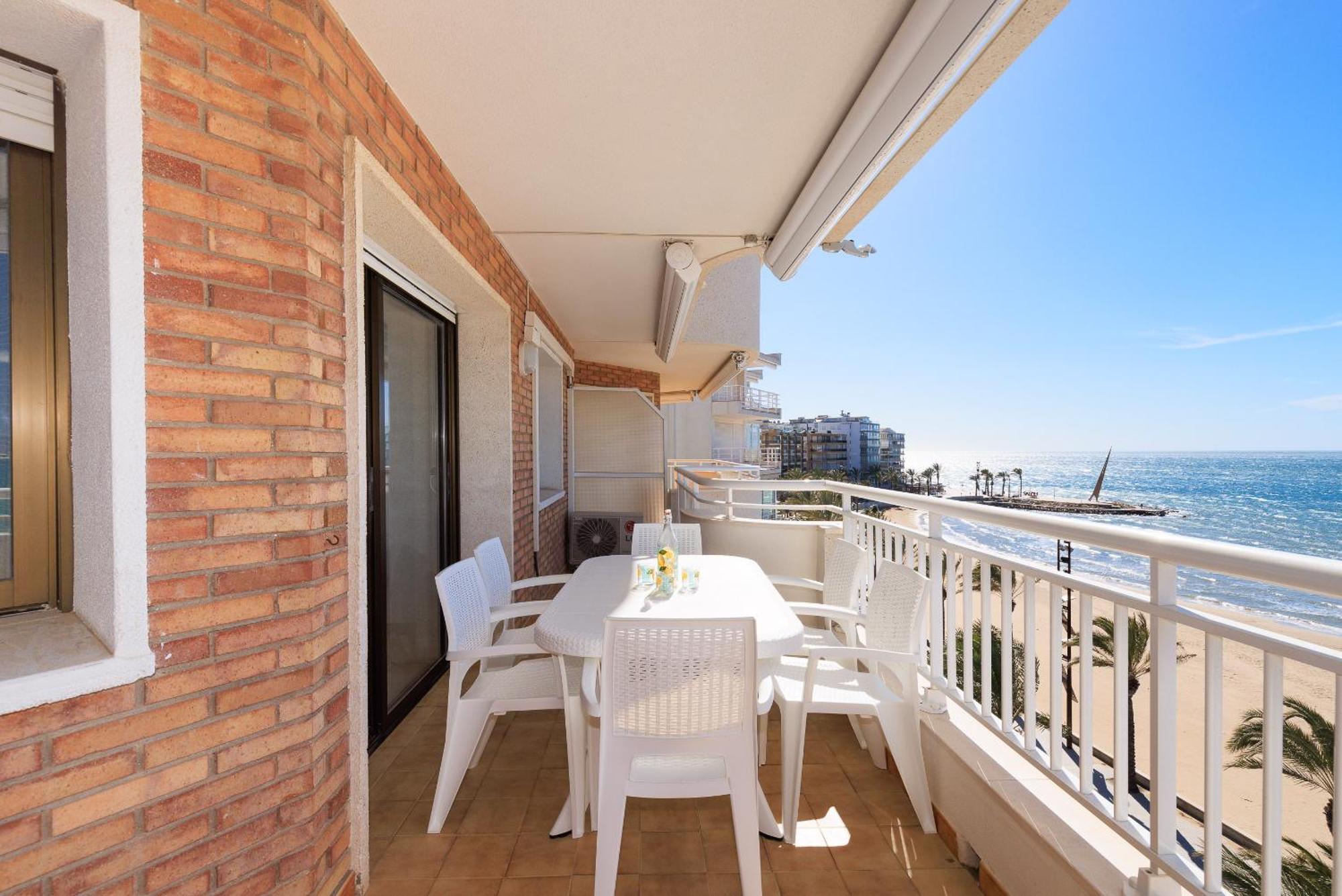 Uhc Santillana Family Complex Salou Zewnętrze zdjęcie